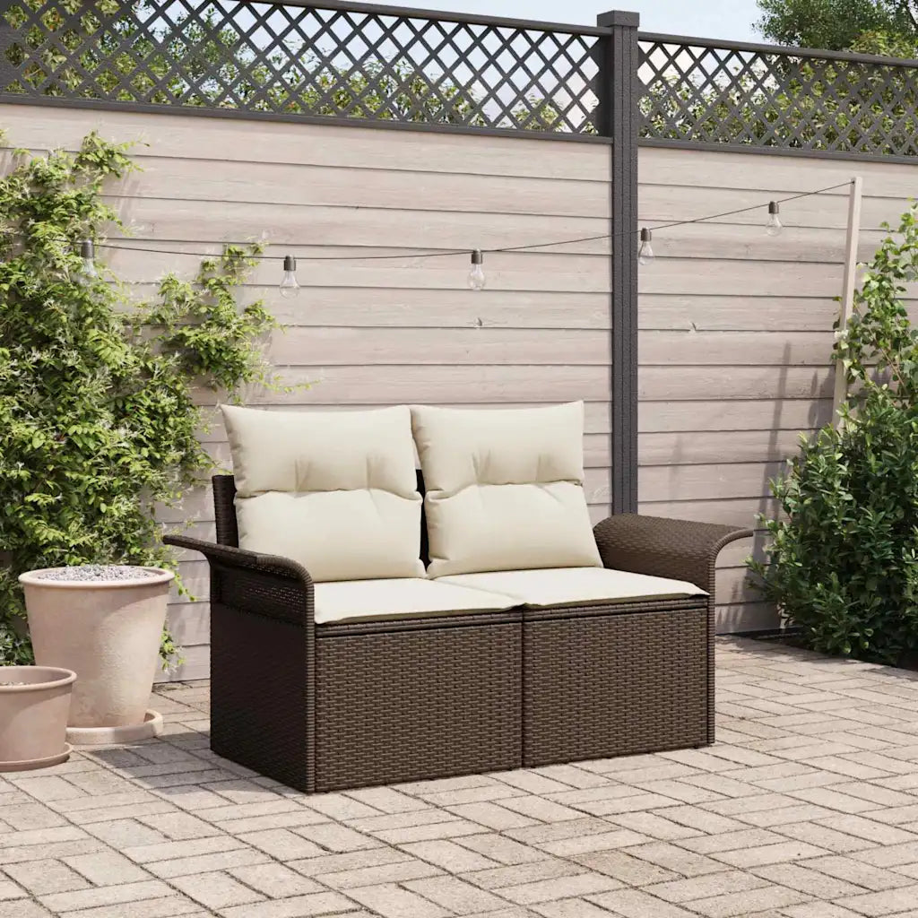 Détail du tissage en rotin synthétique marron du canapé de jardin 2 places, résistant aux UV et intempéries
