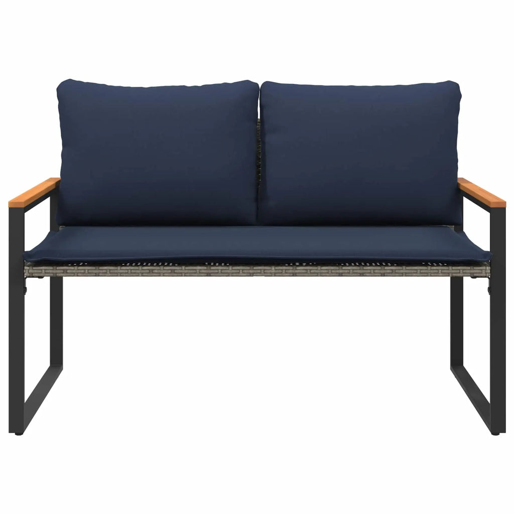 Détail du tissage en rotin de la banquette de jardin, finition élégante et durable