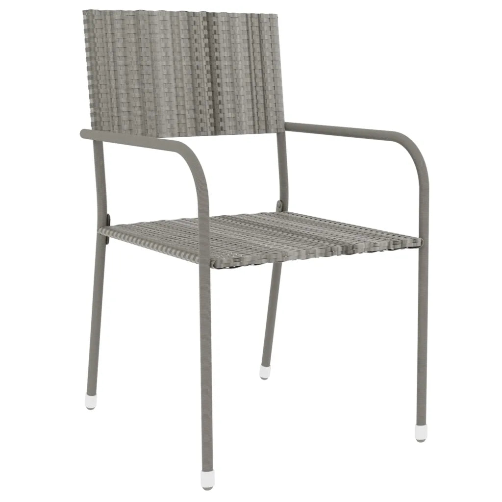 Mobilier d’extérieur en résine tressée gris clair et acier noir.